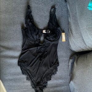 NWT Cosmopolitan Black Lace Bodysuit